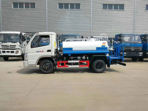 東風(fēng)灑水車(chē)廠家 東風(fēng)灑水車(chē)廠家