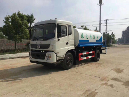 東風(fēng)145灑水車 東風(fēng)145灑水車