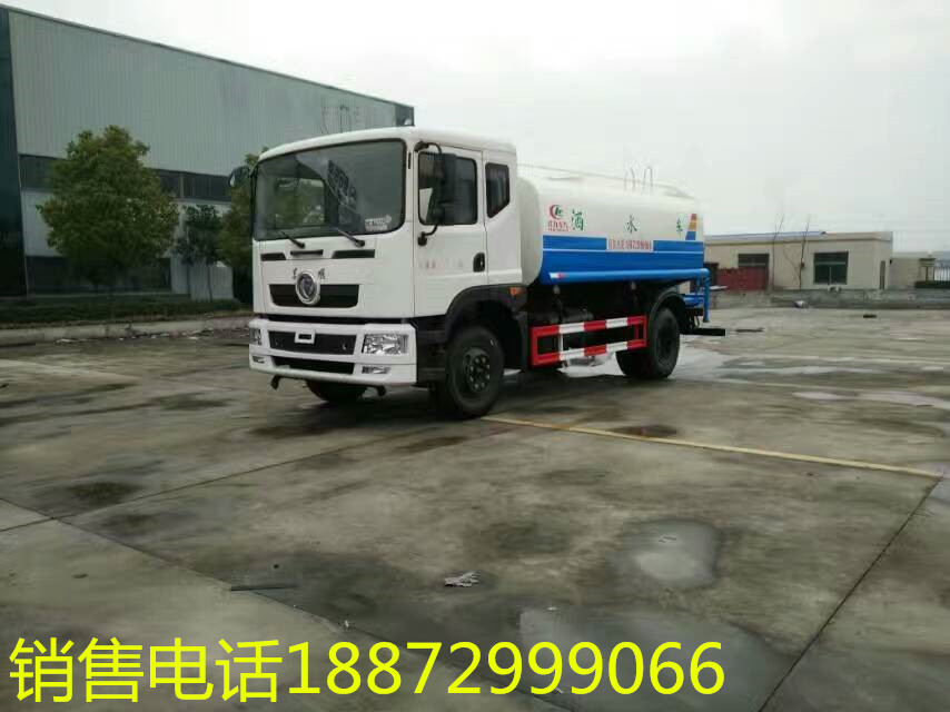 東風(fēng)灑水車廠家 東風(fēng)灑水車廠家