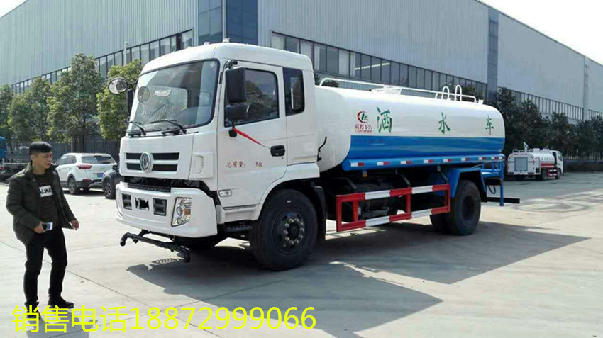 東風(fēng)15噸灑水車 東風(fēng)15噸灑水車