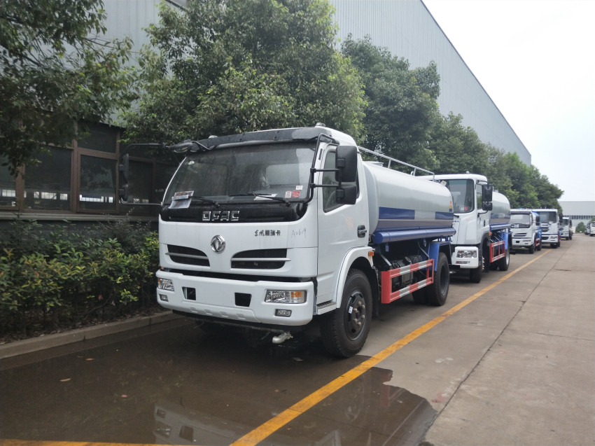 環(huán)保灑水車 環(huán)保灑水車