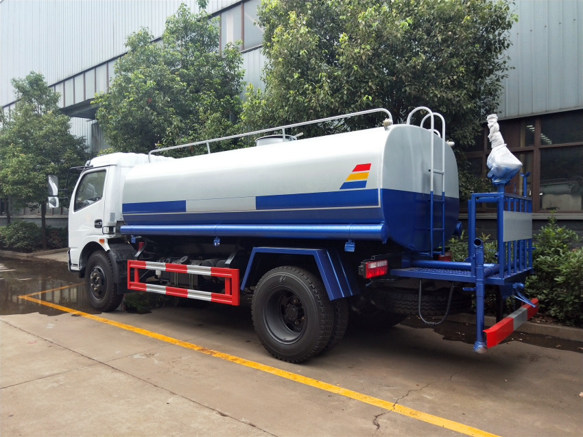 環(huán)保灑水車 環(huán)保灑水車