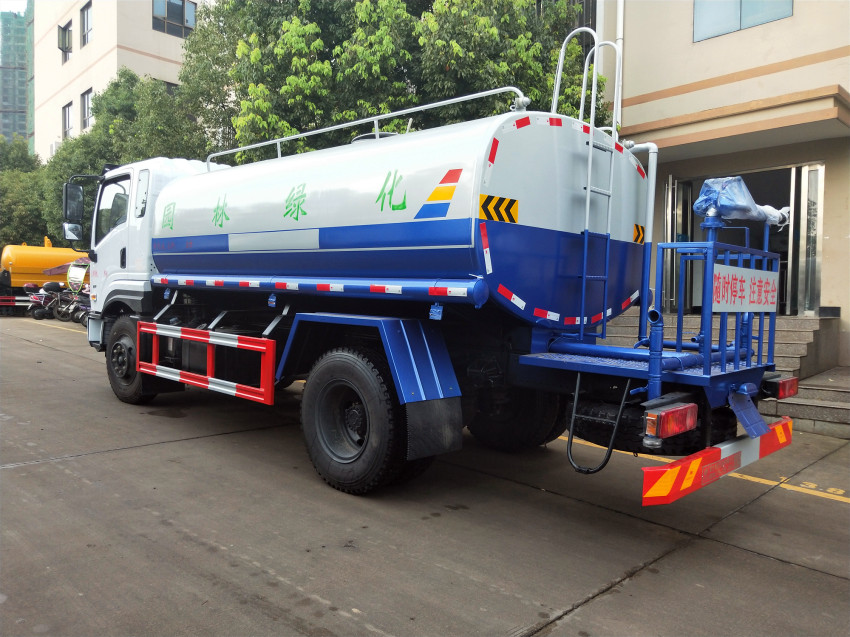 東風(fēng)D1灑水車12噸圖片展示 東風(fēng)D1灑水車12噸圖片展示
