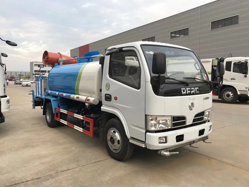 東風(fēng)5噸上藍(lán)牌灑水車 東風(fēng)5噸上藍(lán)牌灑水車