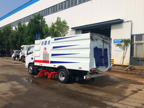 東風掃路車 東風掃路車