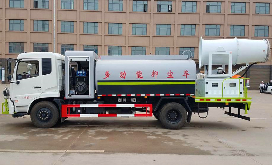 東風(fēng)12噸灑水車圖片 灑水車10噸 5噸灑水車報價 東風(fēng)12噸灑水車圖片 灑水車10噸 5噸灑水車報價