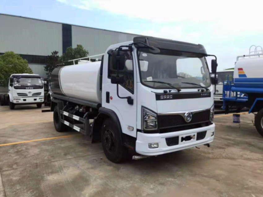 國六9噸灑水車東風(fēng)大多利卡灑水車 國六9噸灑水車東風(fēng)大多利卡灑水車