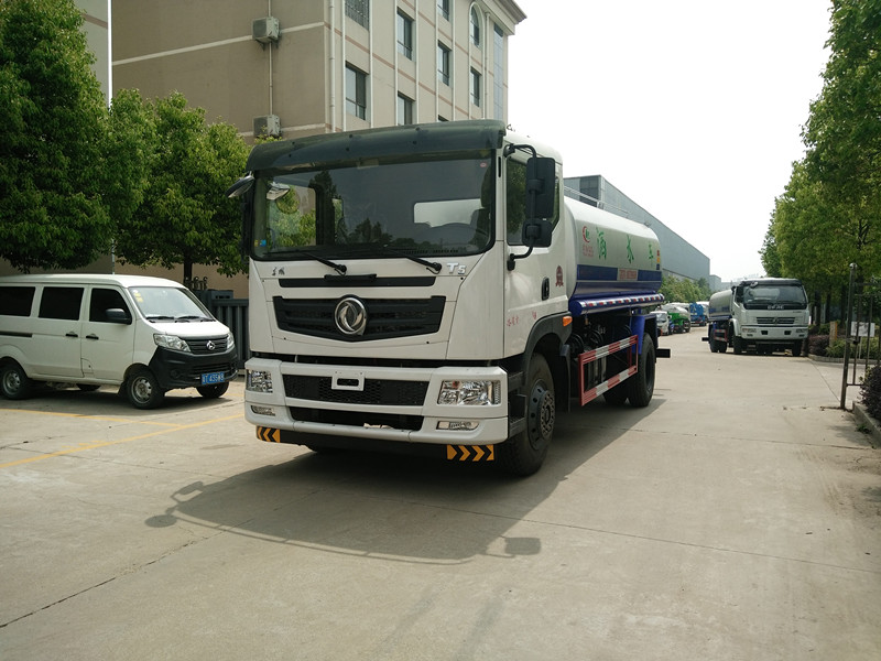 東風(fēng)145灑水車-12方灑水車價(jià)格-12方灑水車廠家直銷 東風(fēng)145灑水車-12方灑水車價(jià)格-12方灑水車廠家直銷