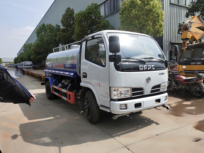 20噸灑水車(chē)-20方灑水車(chē)-15噸灑水車(chē)哪里優(yōu)惠 20噸灑水車(chē)-20方灑水車(chē)-15噸灑水車(chē)哪里優(yōu)惠