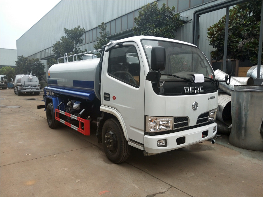 凱馬5噸灑水車多少錢一輛-凱馬5噸灑水車價(jià)格報(bào)價(jià)-湖北程力 凱馬5噸灑水車多少錢一輛-凱馬5噸灑水車價(jià)格報(bào)價(jià)-湖北程力