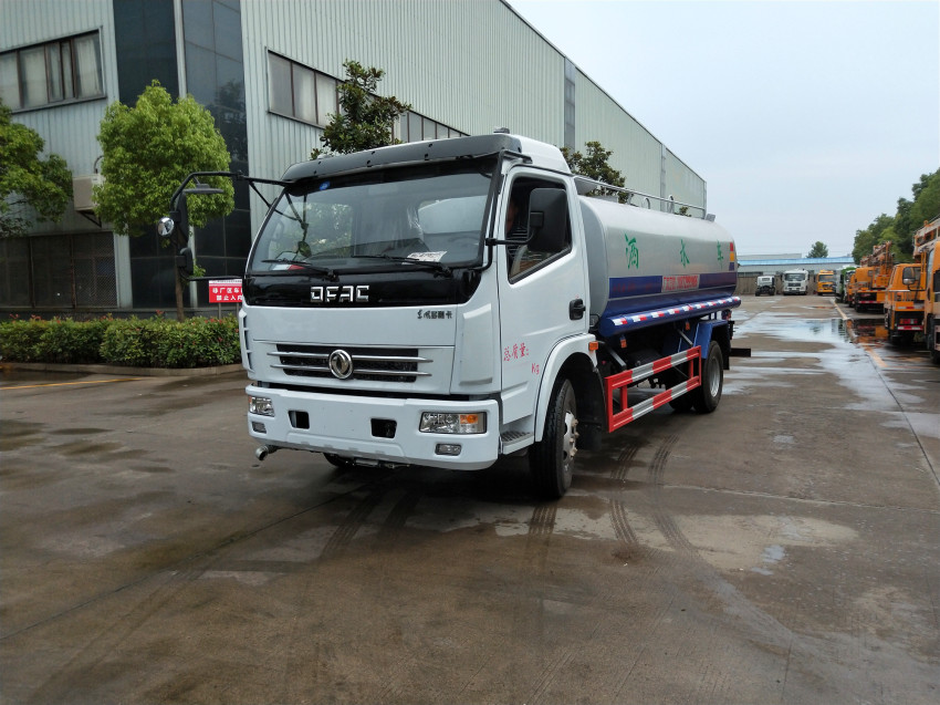 東風(fēng)專底灑水車︱環(huán)衛(wèi)灑水車︱5-15噸灑水車多少錢一輛 東風(fēng)專底灑水車︱環(huán)衛(wèi)灑水車︱5-15噸灑水車多少錢一輛