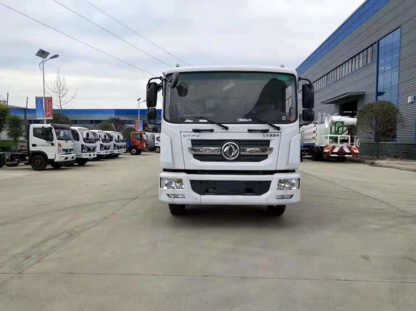 東風(fēng)D9多利卡12方灑水車價(jià)格-東風(fēng)12方灑水車價(jià)格-程力集團(tuán) 東風(fēng)D9多利卡12方灑水車價(jià)格-東風(fēng)12方灑水車價(jià)格-程力集團(tuán)