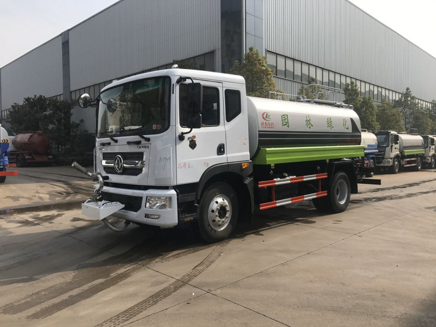 多功能灑水車 綠化灑水車 灑水車廠家報(bào)價(jià) 多功能灑水車 綠化灑水車 灑水車廠家報(bào)價(jià)