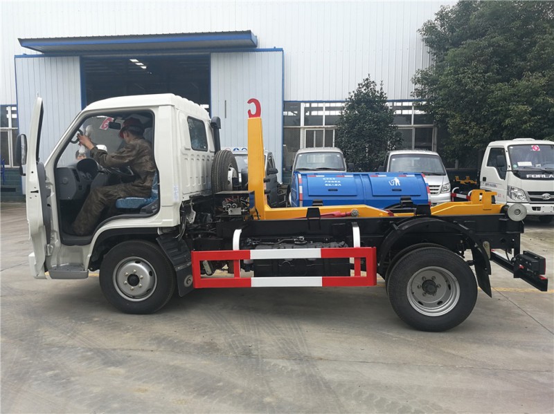 勾臂垃圾車-勾臂車及垃圾箱定制-垃圾車生產(chǎn)廠家 勾臂垃圾車-勾臂車及垃圾箱定制-垃圾車生產(chǎn)廠家