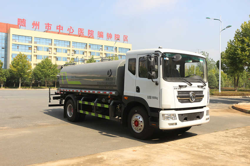 12方東風(fēng)多利卡D9灑水車-標(biāo)準化灑水車價格-盈通灑水車廠家直銷 12方東風(fēng)多利卡D9灑水車-標(biāo)準化灑水車價格-盈通灑水車廠家直銷