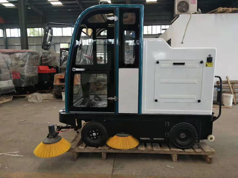 電動(dòng)掃路車圖片 電動(dòng)掃路車圖片