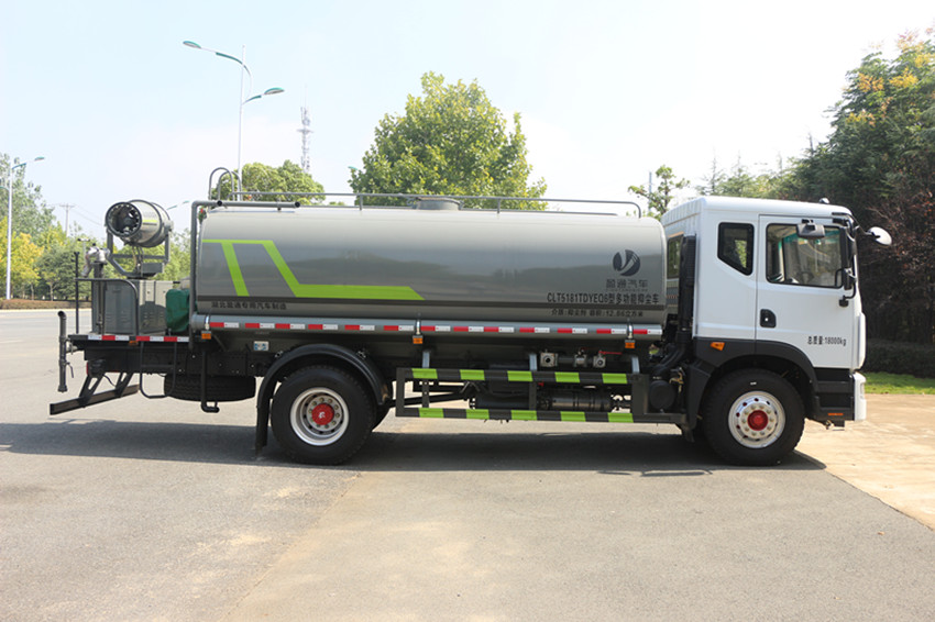 東風(fēng)D9抑塵灑水車 東風(fēng)D9抑塵灑水車