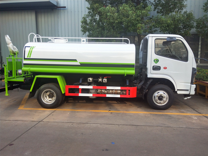 國(guó)六東風(fēng)小福瑞卡5噸灑水車-國(guó)六5噸灑水車廠家銷售-湖北程力 國(guó)六東風(fēng)小福瑞卡5噸灑水車-國(guó)六5噸灑水車廠家銷售-湖北程力