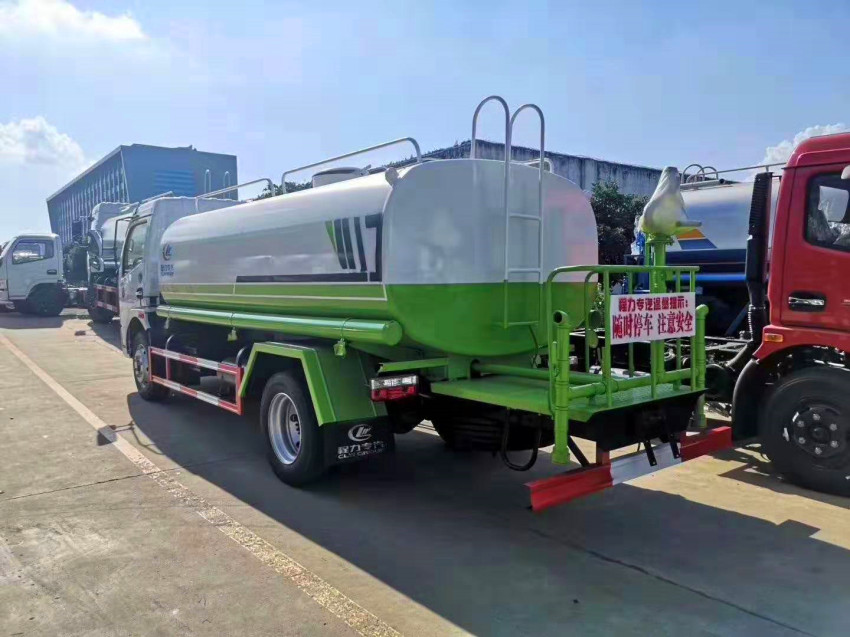 東風(fēng)8噸灑水車-8噸灑水車-國(guó)六東風(fēng)福瑞卡8噸灑水車廠家銷售-湖北程力 東風(fēng)8噸灑水車-8噸灑水車-國(guó)六東風(fēng)福瑞卡8噸灑水車廠家銷售-湖北程力