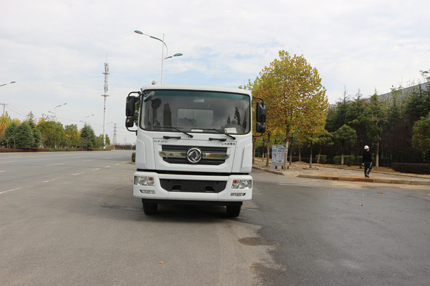 國六東風(fēng)D9灑水車12噸灑水車-湖北程力集團(tuán) 國六東風(fēng)D9灑水車12噸灑水車-湖北程力集團(tuán)