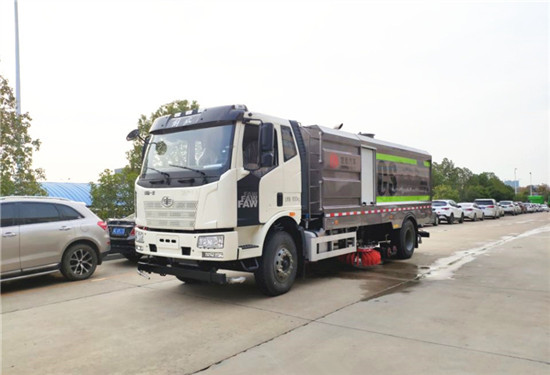 國(guó)六16方解放J6洗掃車(chē) 國(guó)六16方解放J6洗掃車(chē)