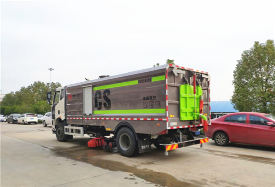 國(guó)六16方解放J6洗掃車(chē) 國(guó)六16方解放J6洗掃車(chē)