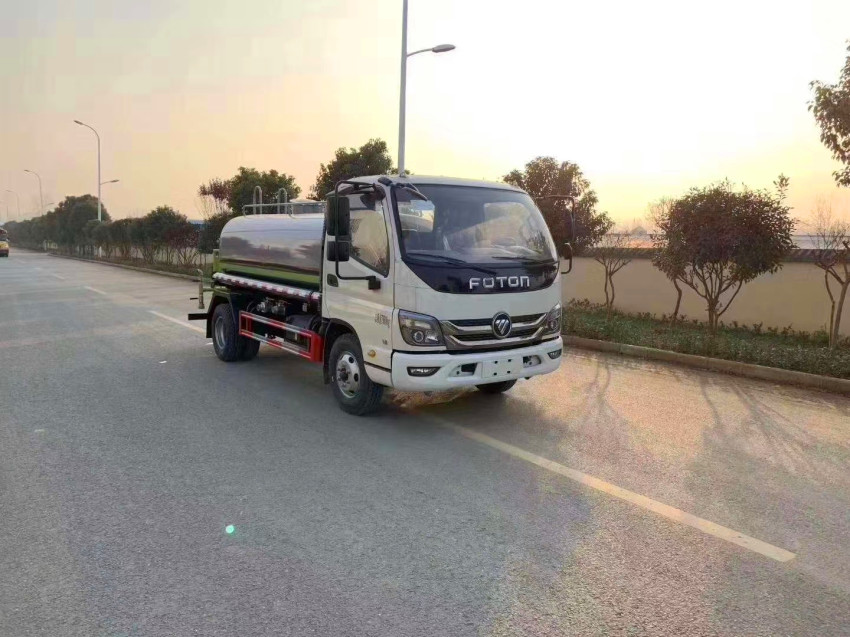 程力5立方灑水車-灑水車-程力5立方灑水車價(jià)格-程力集團(tuán) 程力5立方灑水車-灑水車-程力5立方灑水車價(jià)格-程力集團(tuán)