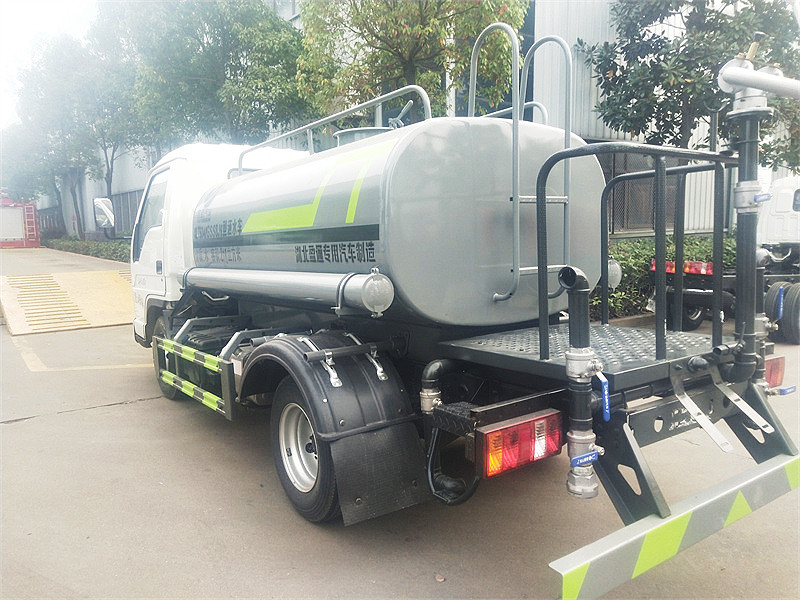 福田2噸灑水車(chē) 福田2噸灑水車(chē)