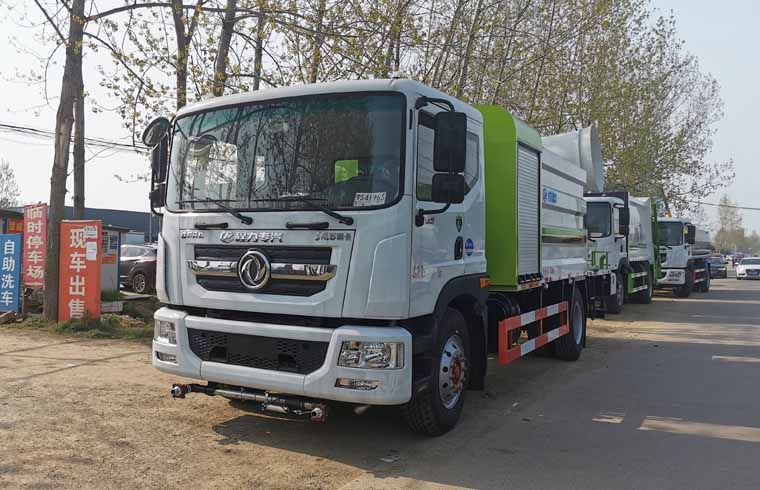 東風(fēng)D9抑塵車 東風(fēng)D9抑塵車