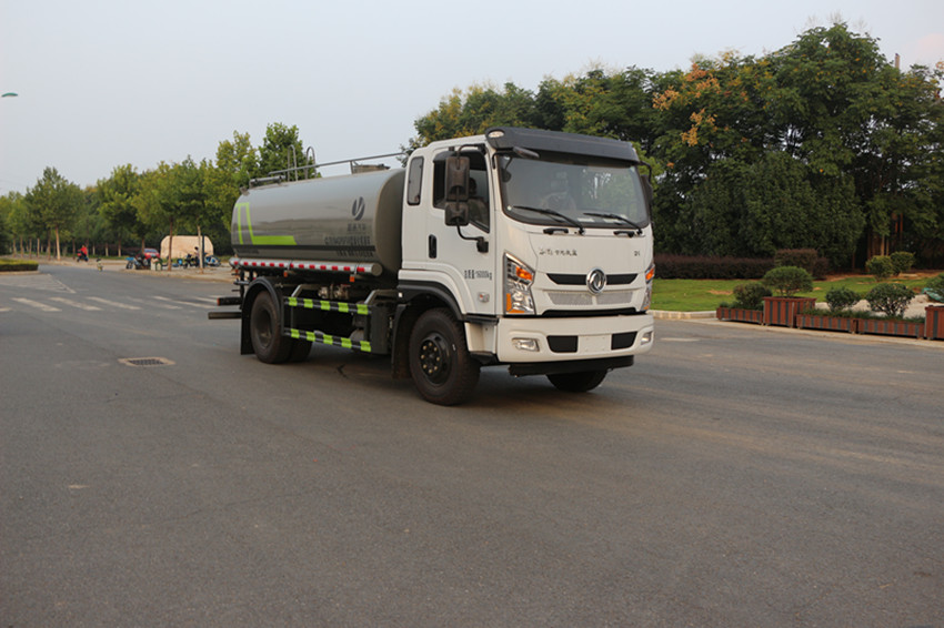 12噸東風(fēng)霧炮車 12噸東風(fēng)霧炮車