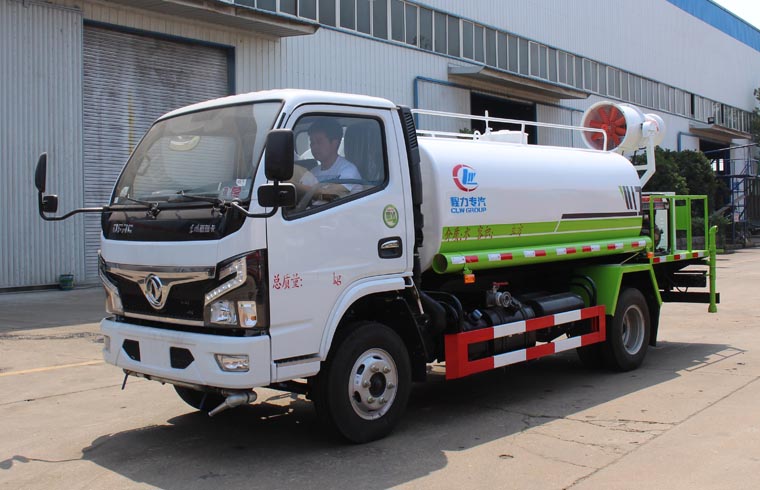 東風(fēng)灑水車(chē)廠家銷(xiāo)售 程力5噸降塵噴灑車(chē)報(bào)價(jià) 東風(fēng)灑水車(chē)廠家銷(xiāo)售 程力5噸降塵噴灑車(chē)報(bào)價(jià)