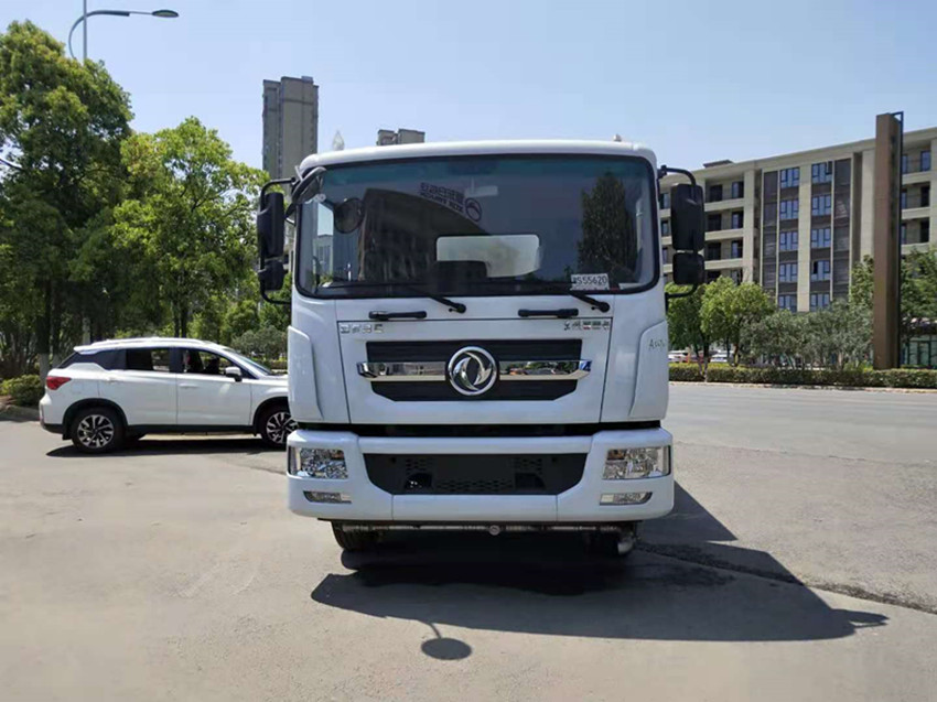 東風D9康明斯210馬力發(fā)動機-東風康明斯灑水車生產廠家-湖北程力 東風D9康明斯210馬力發(fā)動機-東風康明斯灑水車生產廠家-湖北程力