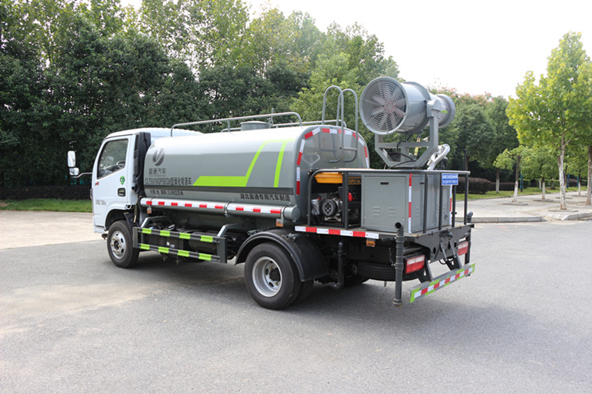 6方灑水車廠家報價 東風(fēng)國六灑水車現(xiàn)車供應(yīng) 歡迎選購 可分期送車 6方灑水車廠家報價 東風(fēng)國六灑水車現(xiàn)車供應(yīng) 歡迎選購 可分期送車