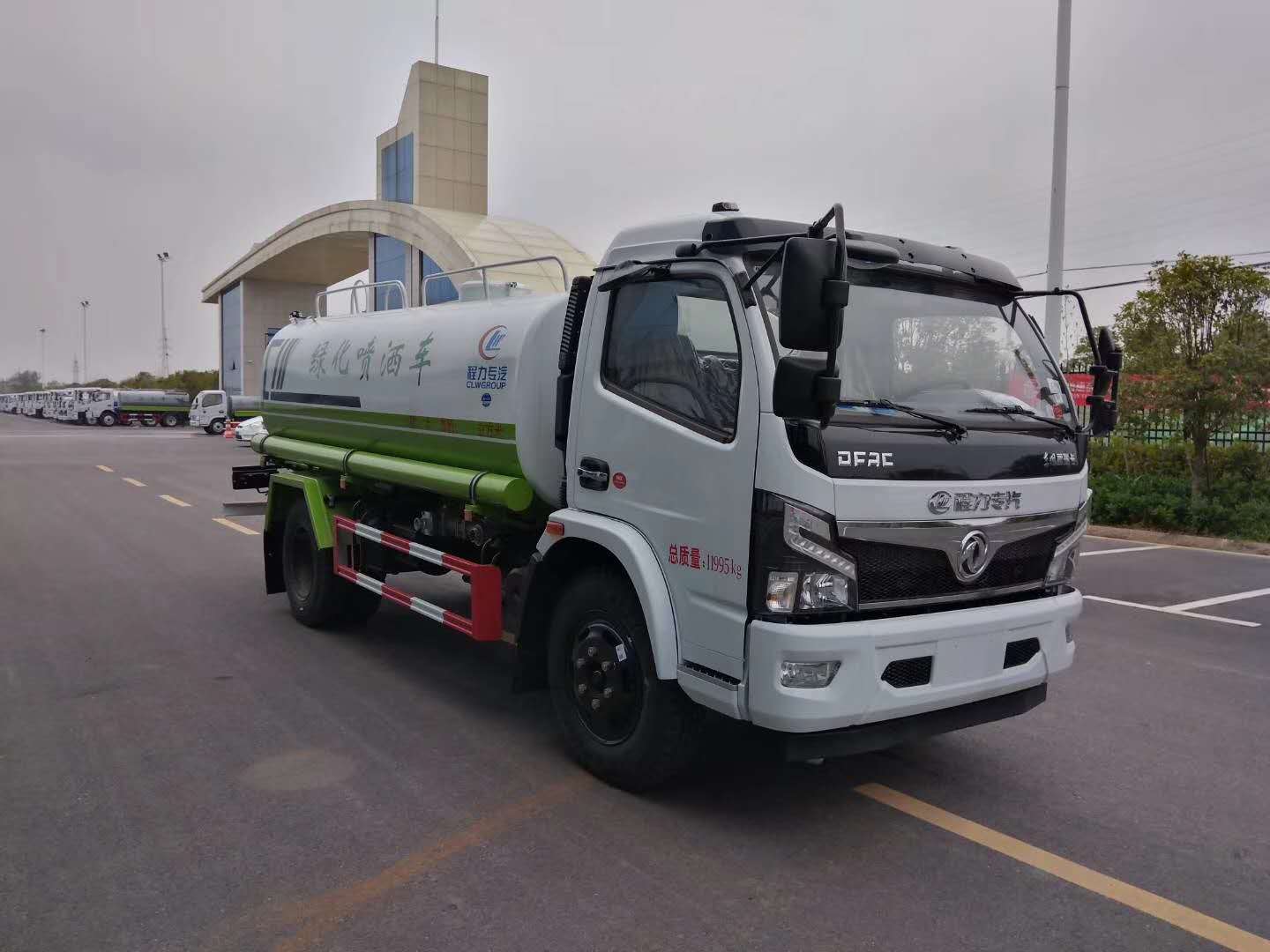 東風(fēng)大多利卡8噸灑水車-8立方灑水車廠家報(bào)價(jià)-湖北盈通 東風(fēng)大多利卡8噸灑水車-8立方灑水車廠家報(bào)價(jià)-湖北盈通