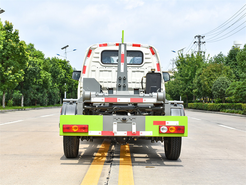 V1жʽ܇(ch)-3܇(ch)-ӯͨ