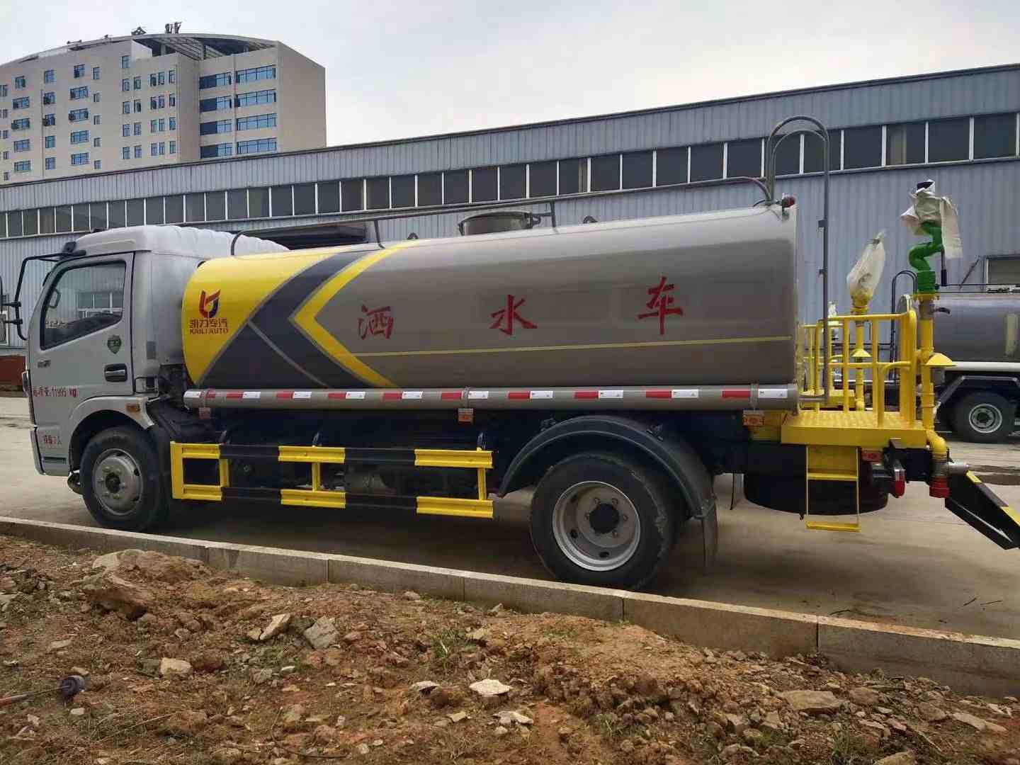 東風全系灑水車的配置詳情和參考價格