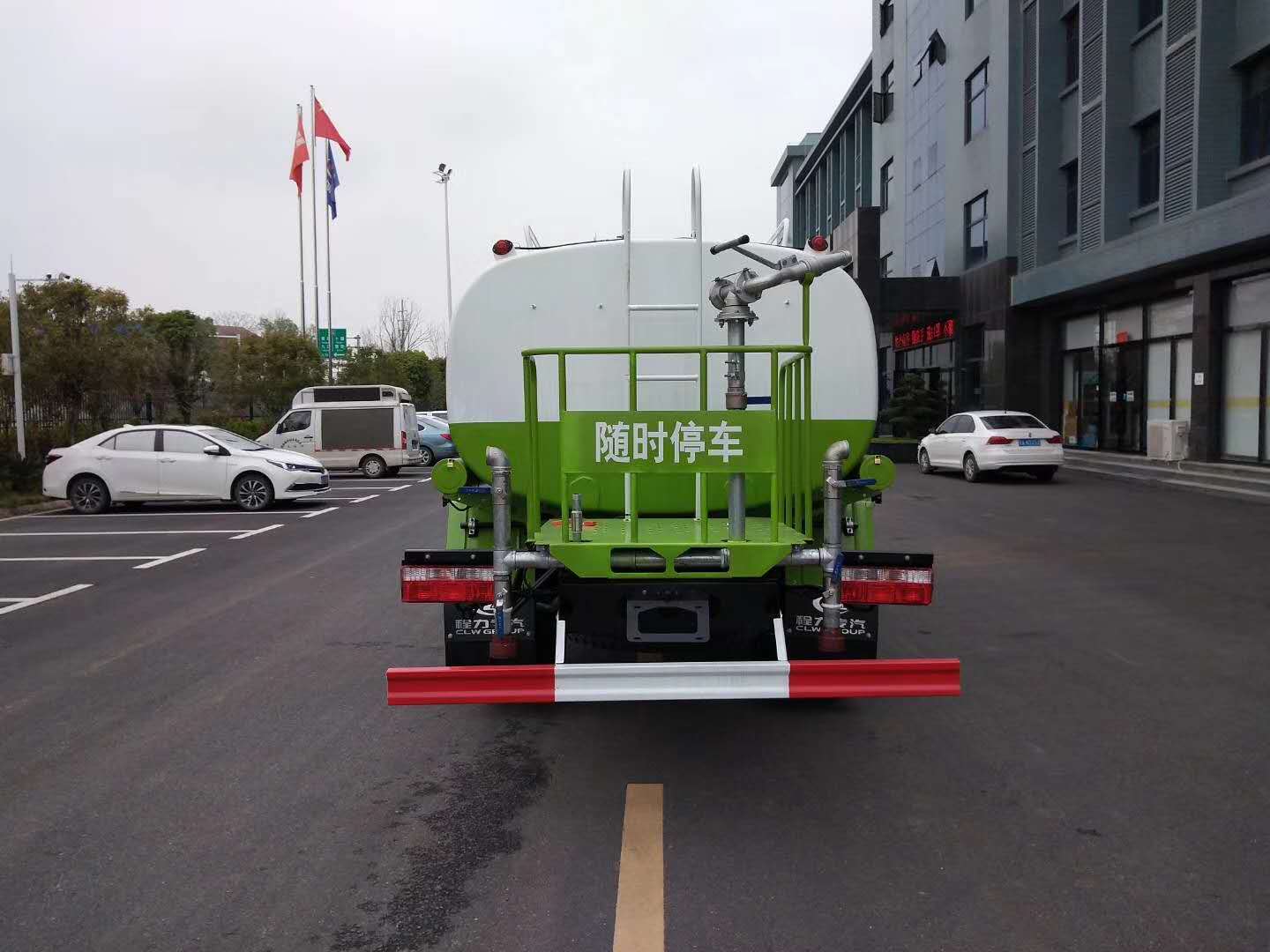 東風(fēng)大多利卡8噸灑水車