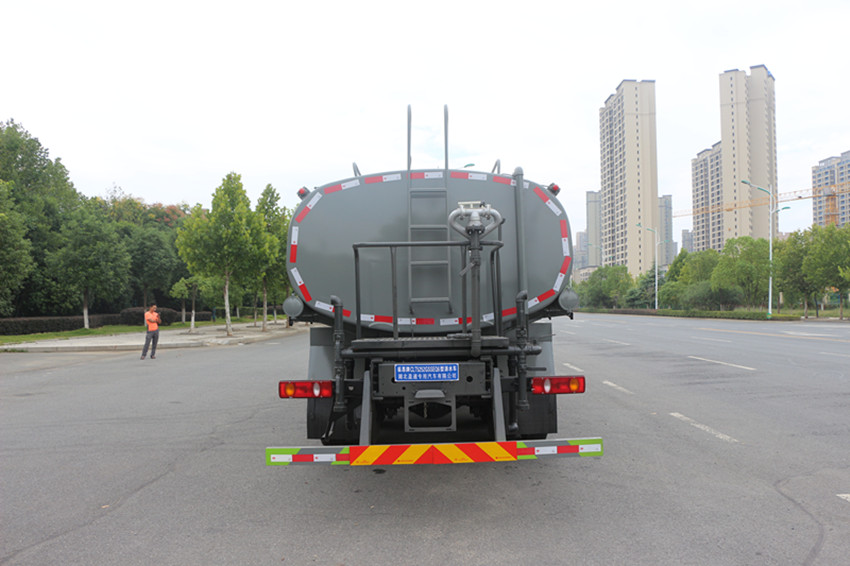 東風(fēng)T5灑水車(chē)20方