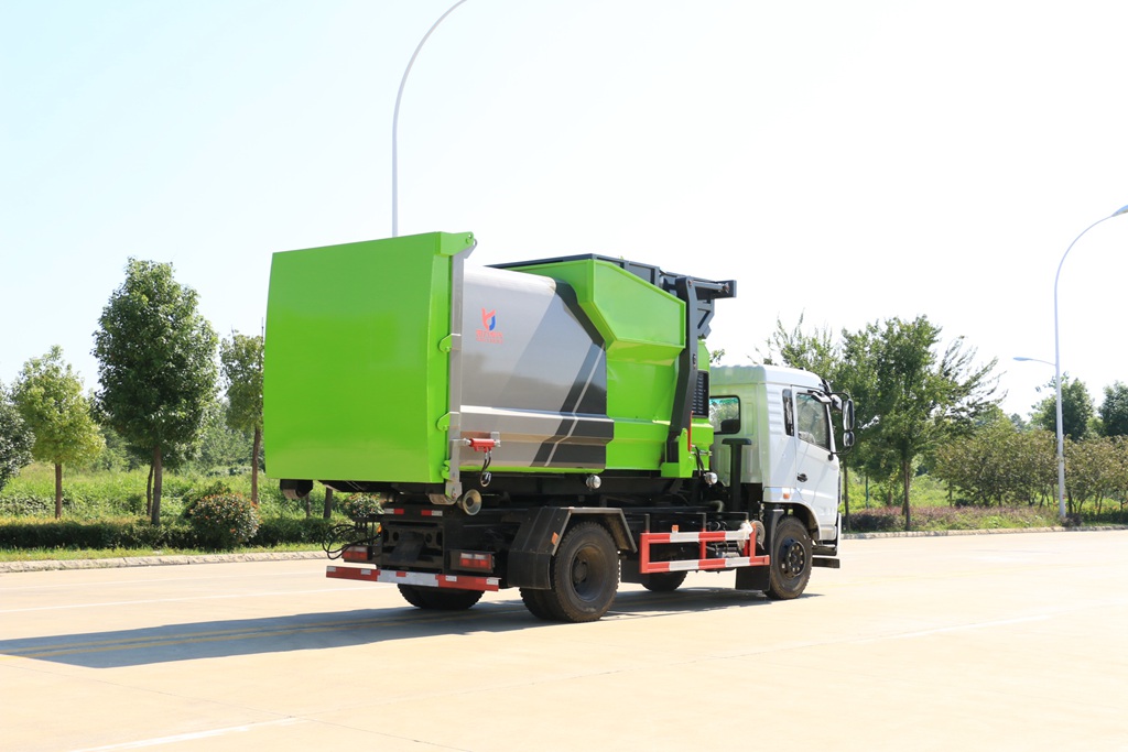 東風(fēng)專底勾臂式垃圾車