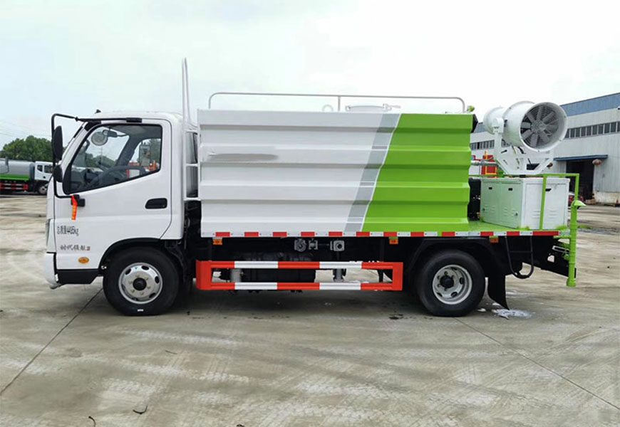 福田藍(lán)牌5噸灑水車