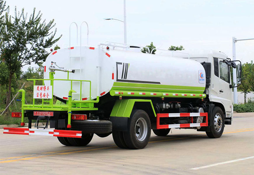 東風(fēng)天錦14噸灑水車(chē)